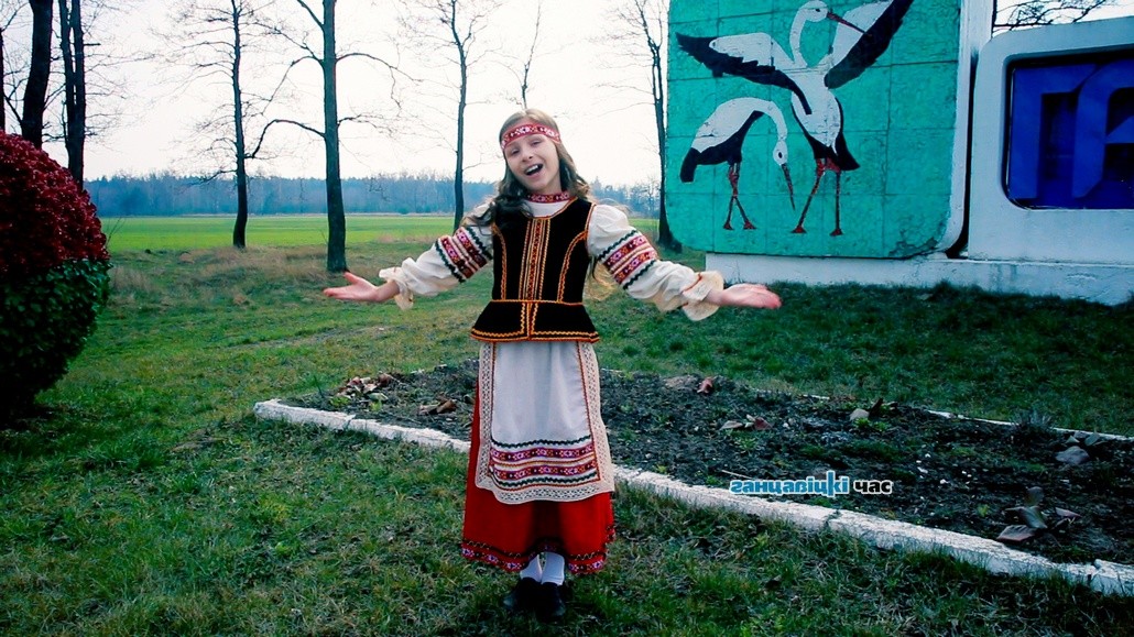 Юная ганцевчанка в конкурсе чтецов взяла на области диплом 2-й степени. Посмотрите, за какой видеоролик