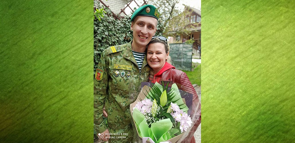 Кирилл Обламский с мамой Ларисой