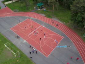 В Ганцевичах на спортивном празднике собирали деньги для помощи медработникам и бежали благотворительный кросс