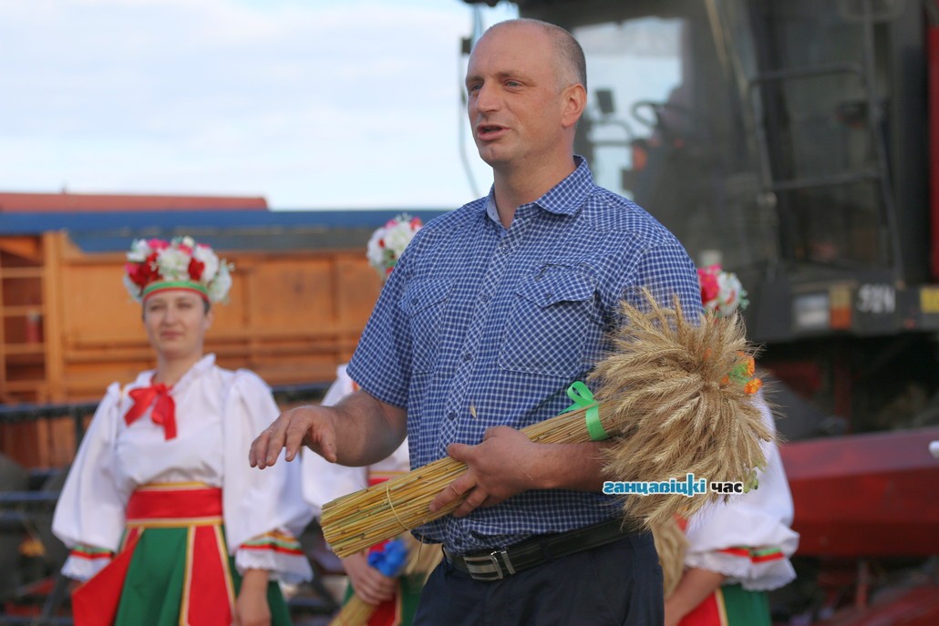 С песнями и сладким столом: как отметили «Зажинки» в агрогородке Куково Ганцевичского района