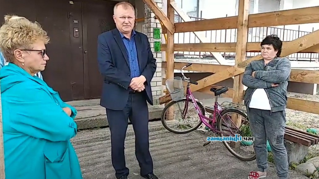 В Ганцевичах председатель райисполкома пожаловался в милицию на журналистов за стрим с собрания